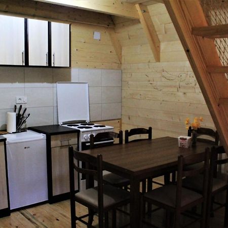 Log - Cabin Hope ชาเบลียค ภายนอก รูปภาพ